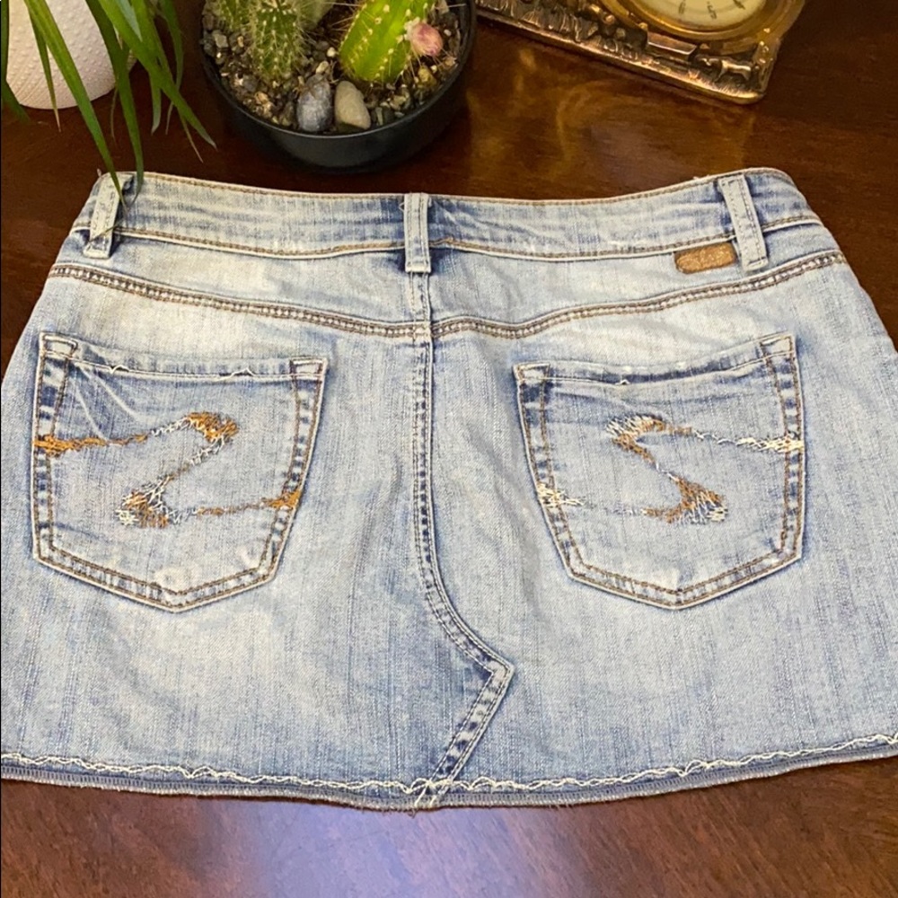 Silver ‘Ravi’ Mini Light Washed Denim Skirt - Picture 3 of 4